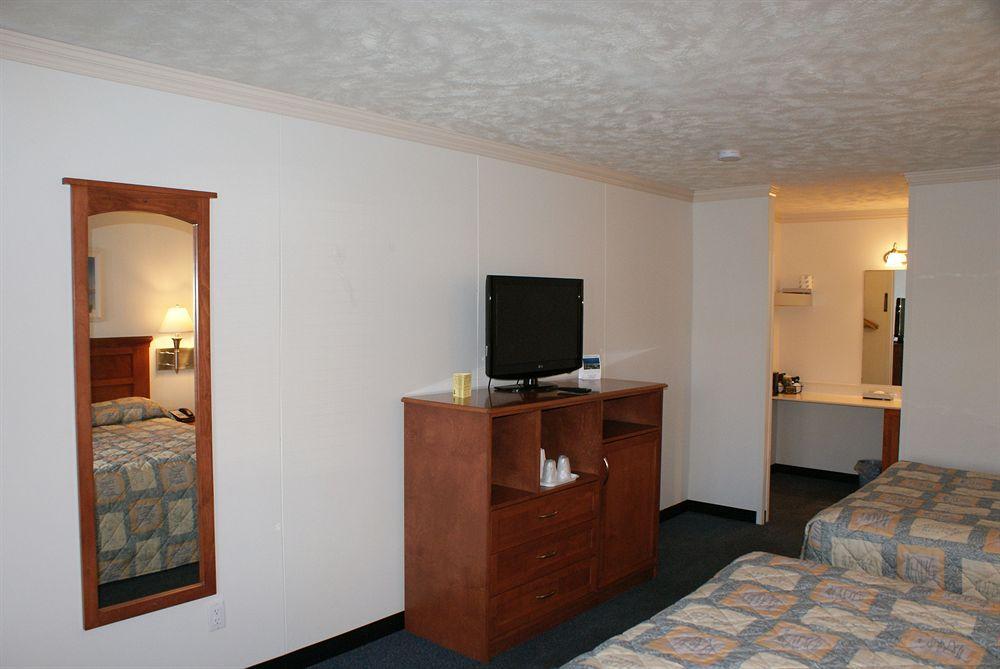 Harbor Lights Resort Frankfort Esterno foto